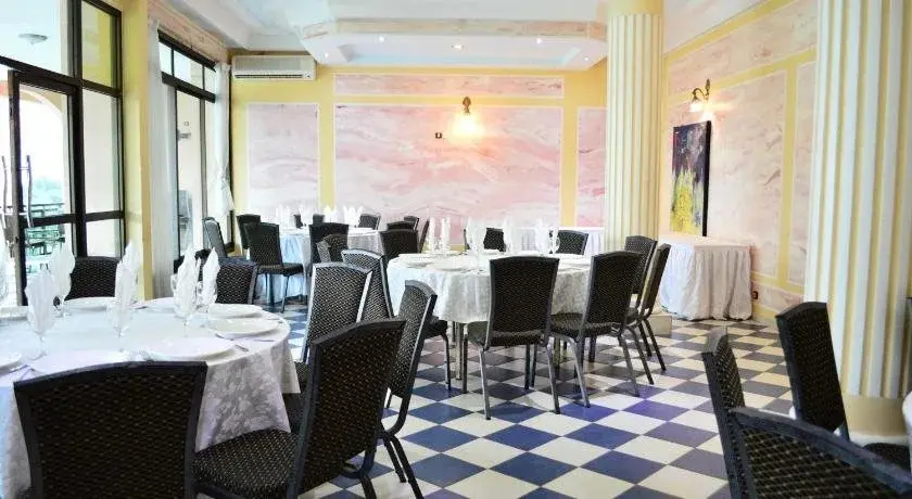 Deuxième salle du restaurant