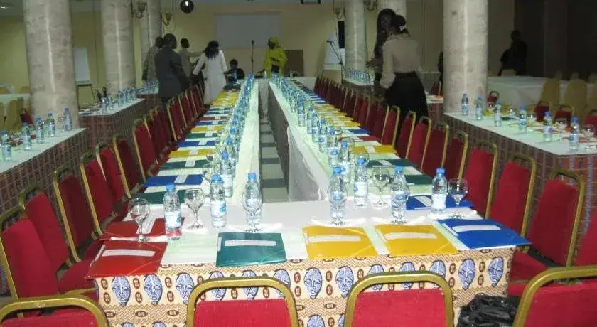 Salle de conférence équipée
